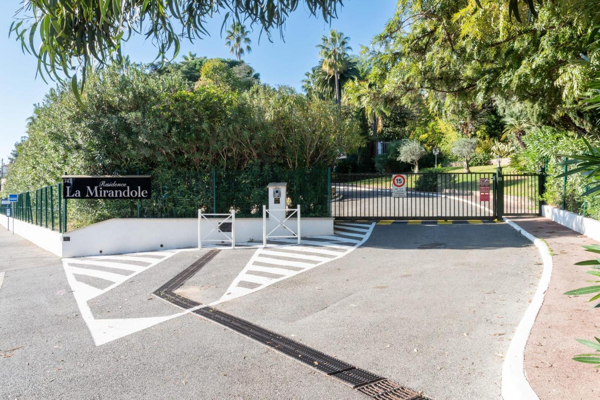 Cote D'Azur Sea View Tennis Beach Access 瓦洛里 外观 照片